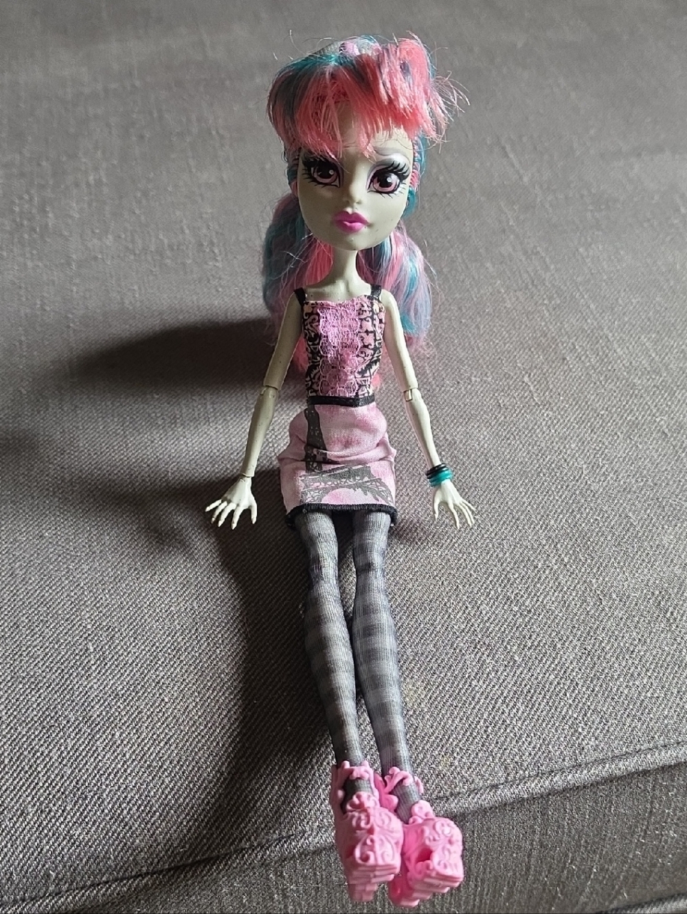 Monster High Doll- Rochell Goyle